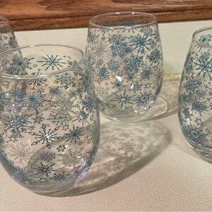 Snowflake Stemless Wine Glasses